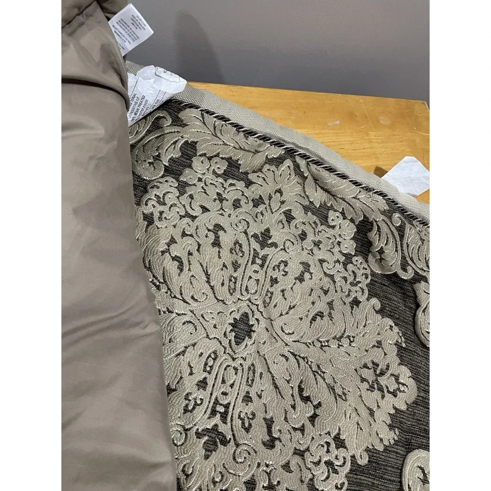 2 Croscill Sorina Standard Pillow‎ Shams Brown Taupe Brocade Damask